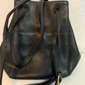 Vintage black leather coach bucket bag ID #4923